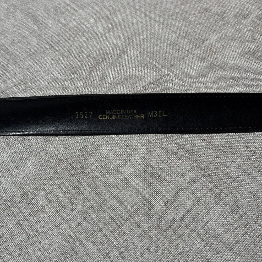 Vintage Black Suede Leather Belt Brass Scalloped Buckle Size 30 Made in USA 3527